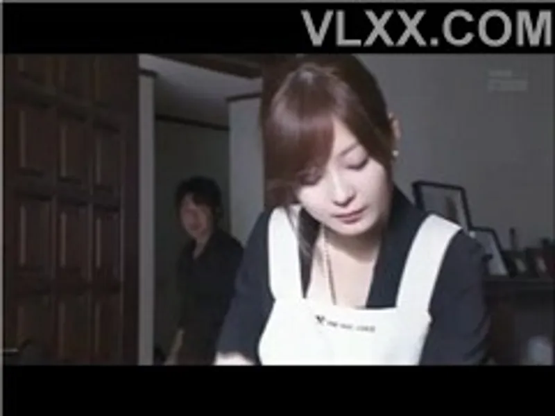 Chồng yêu đi công việc, vợ ở nhà bị bồ của chị gái cưỡng hiếp